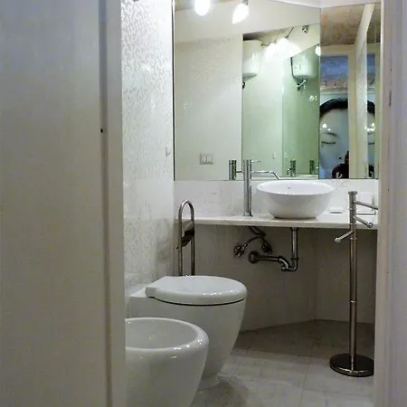 Pepe Suites